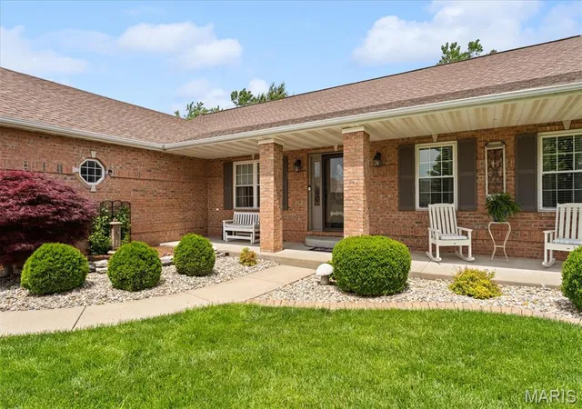 Photo 3 of Single family home for sale at 4382 Shelfield, Belleville, IL 62226 | MLS# MIS26012298 | Listing updated on 2026-09-27