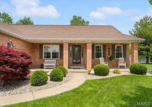 Photo 3 of Single family home for sale at 4382 Shelfield, Belleville, IL 62226 | MLS# MIS26012298 | Listing updated on 2026-09-27