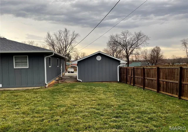 Homes for sale in Salem, MO | 707 Thomas Ave, Salem, MO 65560 | MLS# MIS26012334