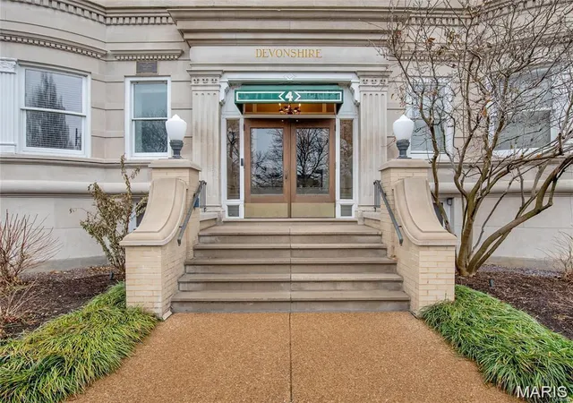 Photo 1 of Condo for sale at 4 N Kingshighway Blvd #4D, Saint Louis, MO 63108 | MLS# MIS26012545 | Listing updated on 2026-08-07