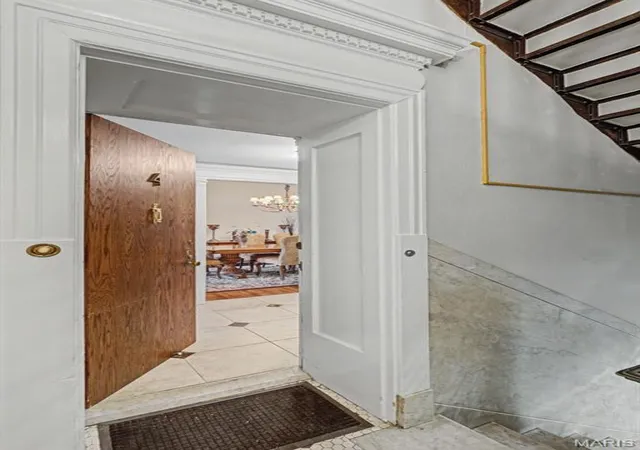 Photo 3 of Condo for sale at 4 N Kingshighway Blvd #4D, Saint Louis, MO 63108 | MLS# MIS26012545 | Listing updated on 2026-08-07