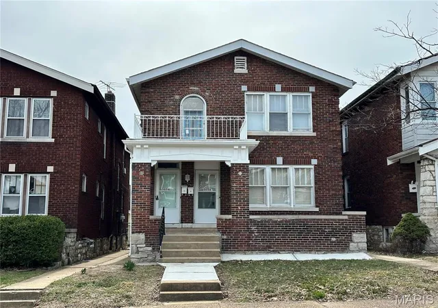 Homes for sale in St Louis, MO | 5056 Lindenwood Ave, St Louis, MO 63109 | MLS# MIS26012666