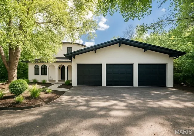 5th image of 235 Quindaro Dr, Florissant, MO 63034 | MLS# MIS26012671