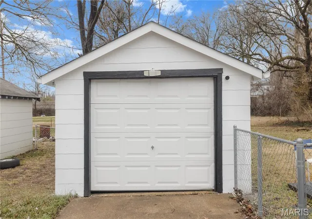 3rd image of 269 S Barat Ave, Saint Louis, MO 63135 | MLS# MIS26012689