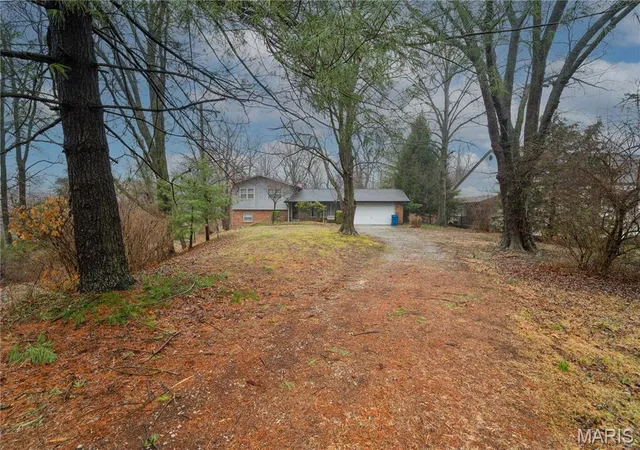 2nd image of 1559 Creve Coeur Mill Road, Chesterfield, MO 63146 | MLS# MIS26012779