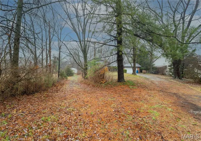 4th image of 1559 Creve Coeur Mill Road, Chesterfield, MO 63146 | MLS# MIS26012779
