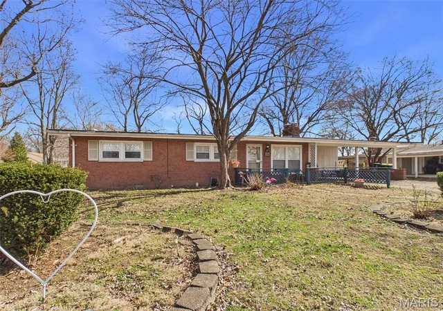 Photo 2 of Single family home for sale at 58 Harmon Dr, Lebanon, IL 62254 | MLS# MIS26012826 | Listing updated on 2026-10-10
