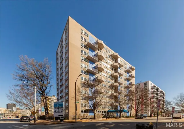 3rd image of 210 N 17Th St #1110, St Louis, MO 63103 | MLS# MIS26012827