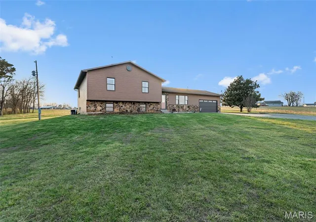 3rd image of 2049 Madison 208, Fredericktown, MO 63645 | MLS# MIS26013121