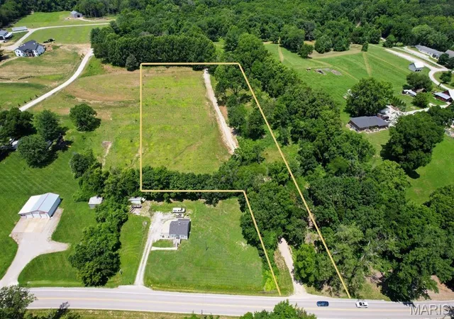 1st image of 3077 S Hwy 94, Defiance, MO 63341 | MLS# MIS26013210