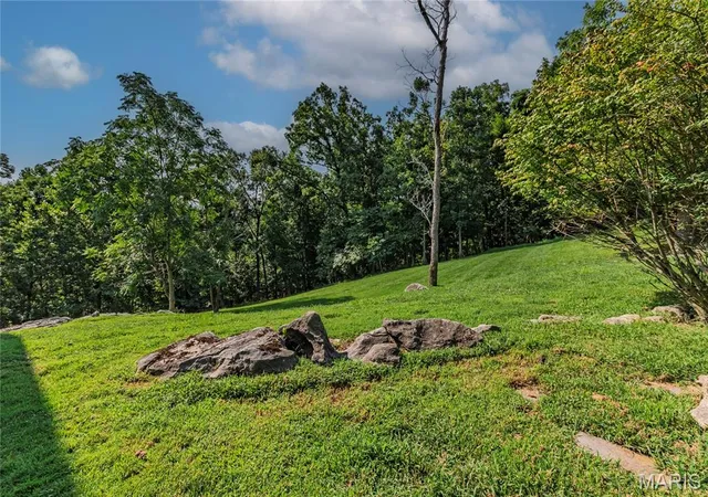 Photo 4 of Single family home for sale at 4600 Cliff Forest Dr, Wildwood, MO 63069 | MLS# MIS26013290 | Listing updated on 2026-09-30