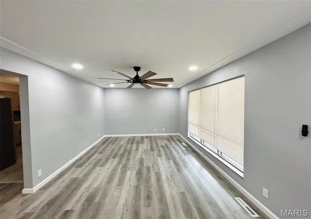 Photo 3 of Single family home for sale at 60 Dale Allen Dr, Belleville, IL 62226 | MLS# MIS26013428 | Listing updated on 2026-10-02