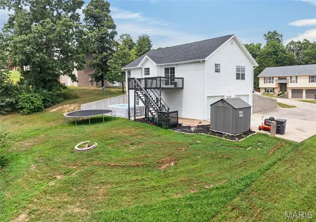 Photo 3 of Sale Pending at 15864 Tundra St, Saint Robert, MO 65584 | MLS# MIS26013551 | Listing updated on 2026-08-02