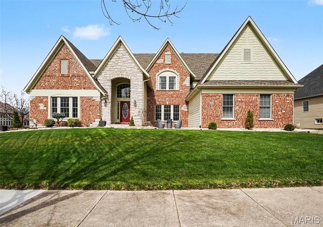 Homes for sale in Saint Charles, MO | 2377 Spring Mill Estates Dr, Saint Charles, MO 63303 | MLS# MIS26013596
