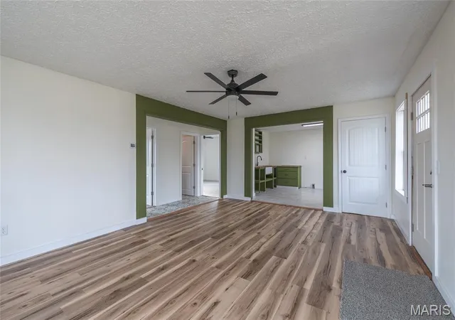 Homes for sale in Dixon, MO | 303 S Pine St, Dixon, MO 65459 | MLS# MIS26013648