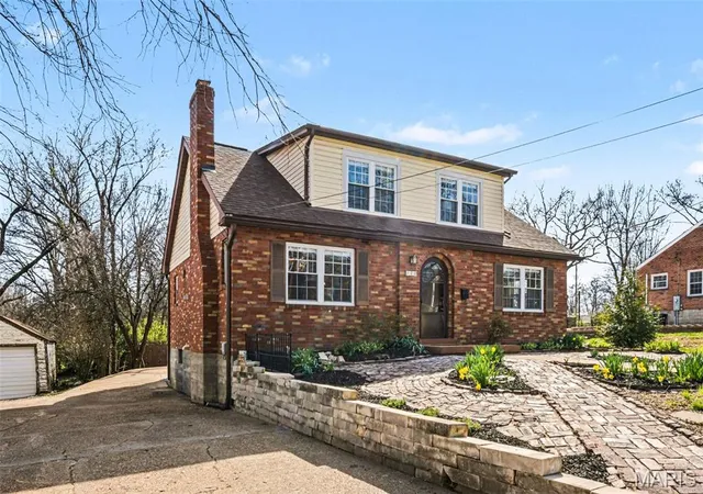 Homes for sale in Kirkwood, MO | 322 Midway Ave, Kirkwood, MO 63122 | MLS# MIS26013758