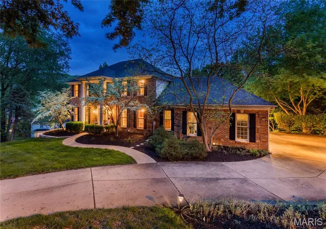 2nd image of 1604 Wildhorse Parkway Dr, Wildwood, MO 63005 | MLS# MIS26013829