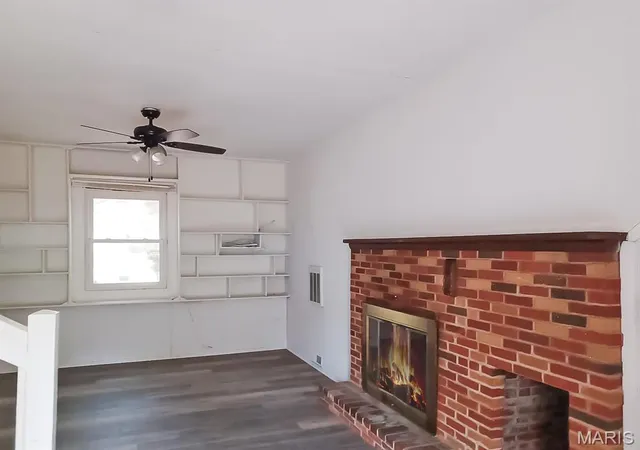 Photo 2 of Single family home for sale at 817 Union Ave, Belleville, IL 62220 | MLS# MIS26014049 | Listing updated on 2026-07-10