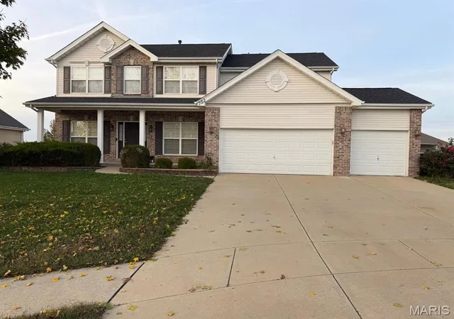 Homes for sale in Fairview Heights, IL | 753 Willow Spring Hill Dr, Fairview Heights, IL 62208 | MLS# MIS26014095
