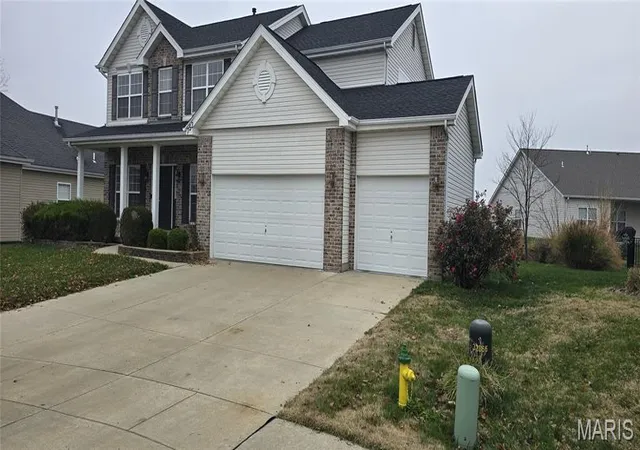 Homes for sale in Fairview Heights, IL | 753 Willow Spring Hill Dr, Fairview Heights, IL 62208 | MLS# MIS26014095