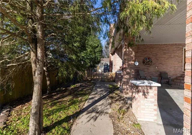 3rd image of 104 Willard Ave, Charleston, MO 63834 | MLS# MIS26014134