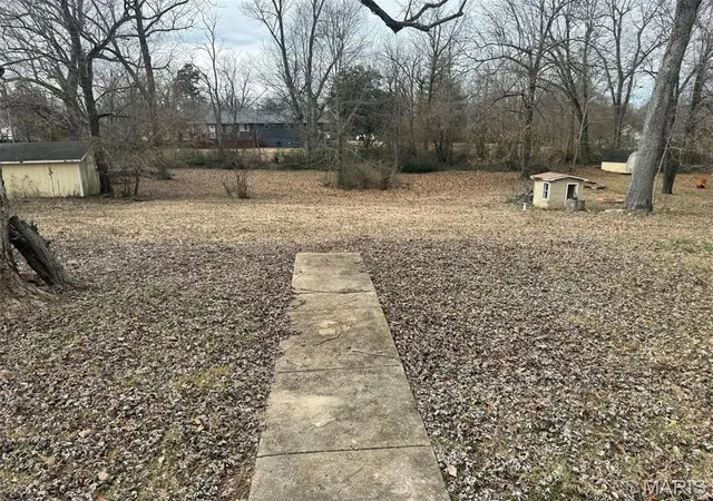 2nd image of 2523 Shady Ln, Poplar Bluff, MO 63901 | MLS# MIS26014139