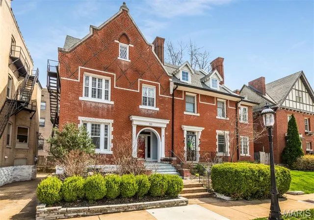 Photo 1 of Single family home for sale at 310 N Newstead Ave, Saint Louis, MO 63108 | MLS# MIS26014164 | Listing updated on 2026-09-23