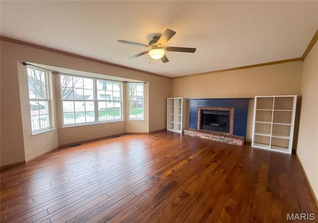 Photo 3 of Sale Pending at 7 Shetland Pony Ct, Saint Peters, MO 63376 | MLS# MIS26014268 | Listing updated on 2026-08-20