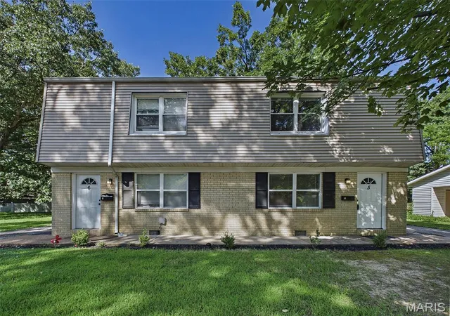 Photo 1 of Multi family home for sale at 6 Kings Ct, Swansea, IL 62226 | MLS# MIS26014328 | Listing updated on 2026-08-26