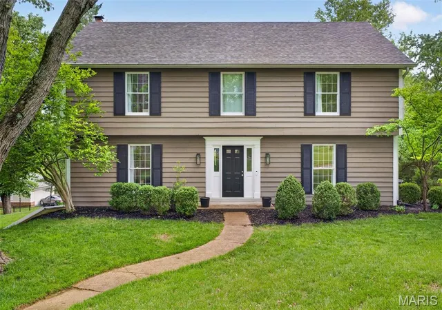 3rd image of 1534 Mason Valley Rd, Town And Country, MO 63131 | MLS# MIS26014340
