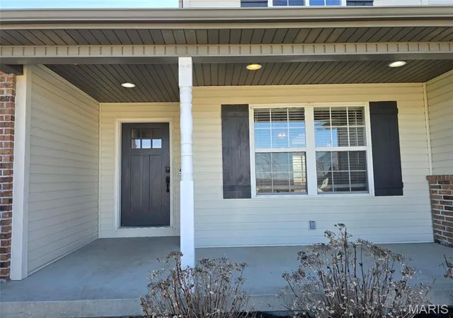 Photo 2 of Single family home for sale at 117 La Vista Dr, Waynesville, MO 65583 | MLS# MIS26014421 | Listing updated on 2026-09-20