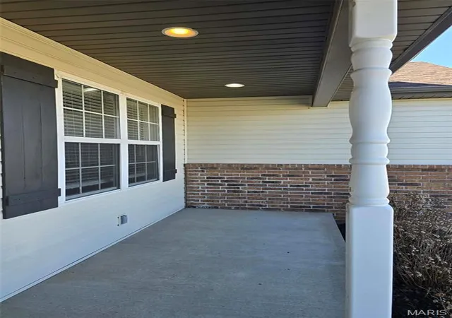 Photo 3 of Single family home for sale at 117 La Vista Dr, Waynesville, MO 65583 | MLS# MIS26014421 | Listing updated on 2026-09-20