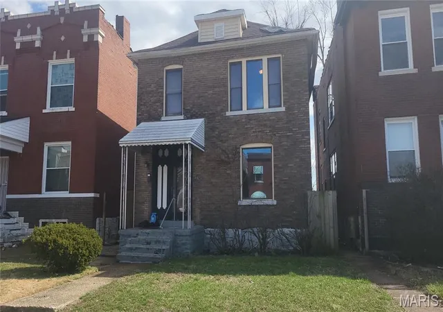 Single Family Residence at 4410 Red Bud Ave, Saint Louis, MO 63115 | MLS# MIS26014436 | | Sold on 2026-07-13