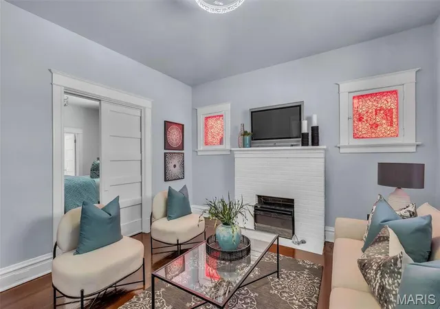 Photo 3 of Single family home for sale at 6522 Crest Ave, St Louis, MO 63130 | MLS# MIS26014699 | Listing updated on 2026-09-04
