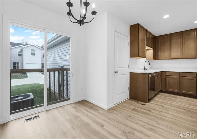 Photo 3 of Sale Pending at 171 Sunset Terrace Dr, Wentzville, MO 63385 | MLS# MIS26014715 | Listing updated on 2026-08-24