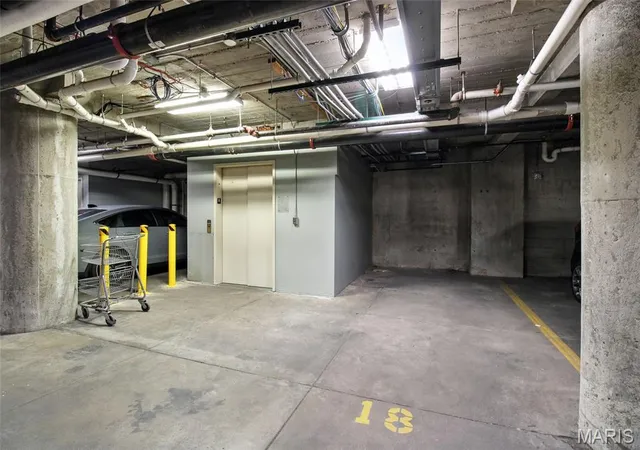 Listing Photo 5 - Condo for sale in building located at 1627 Locust St, St. Louis, MO 63103 - Unit #202