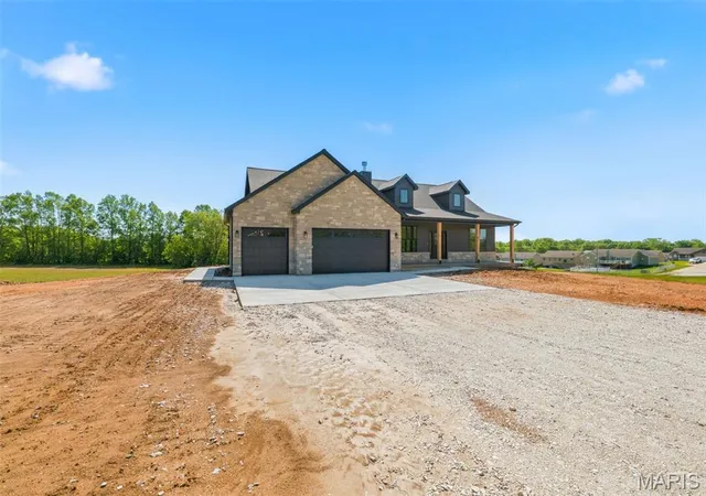 Homes for sale in Moscow Mills, MO | 108 Hickory Heits Ct, Moscow Mills, MO 63362 | MLS# MIS26014930