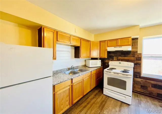 Photo 3 of Single family home for sale at 4544 Elmbank Ave, Saint Louis, MO 63115 | MLS# MIS26014950 | Listing updated on 2026-07-27