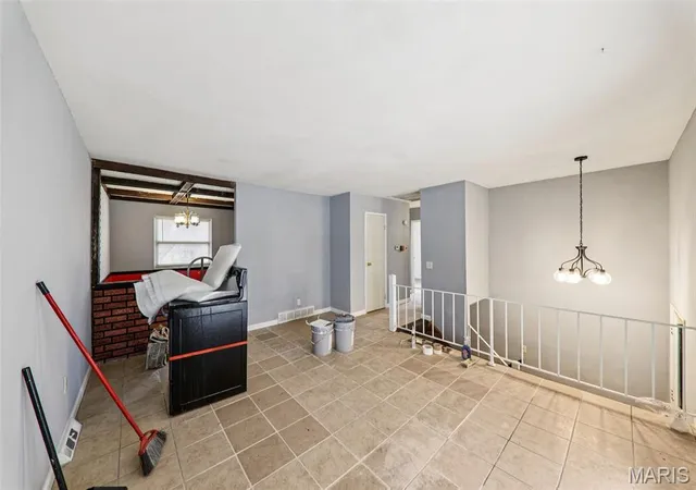 Homes for sale in Fairview Heights, IL | 39 Potomac Dr, Fairview Heights, IL 62208 | MLS# MIS26014958