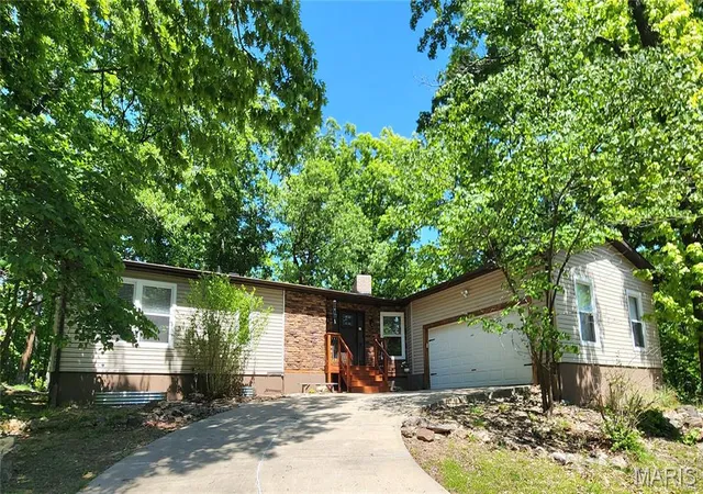 2nd image of 1900 Glenn Ct, Marthasville, MO 63357 | MLS# MIS26014969