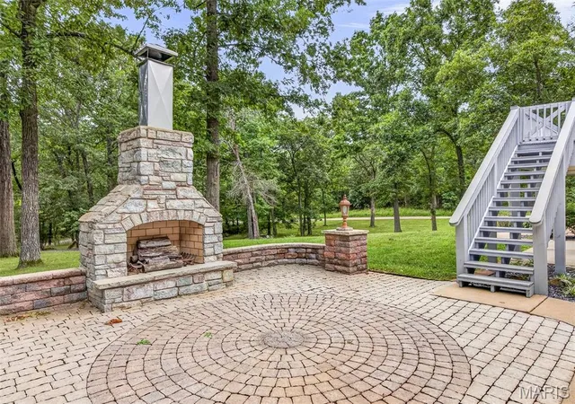Photo 3 of Single family home for sale at 800 Bonhomme Creek Ct, Bonne Terre, MO 63628 | MLS# MIS26014971 | Listing updated on 2026-09-02