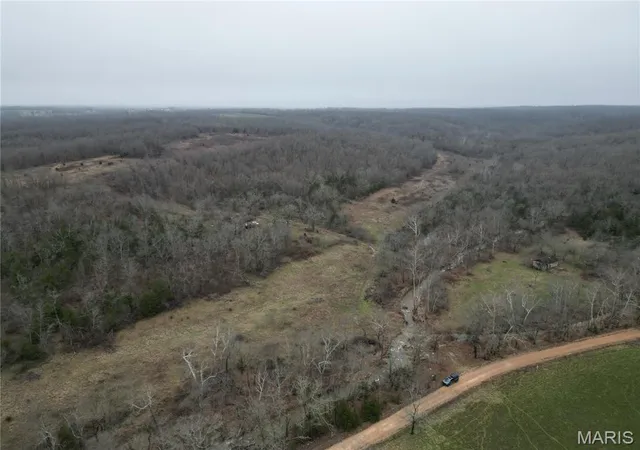 23rd image of 10734 Long Valley Dr, Plato, MO 65552 | MLS# MIS26015033