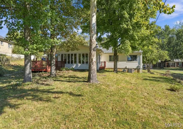 Photo 2 of Single family home for sale at 1617 Redbluff Ct, Saint Louis, MO 63146 | MLS# MIS26015172 | Listing updated on 2026-10-28