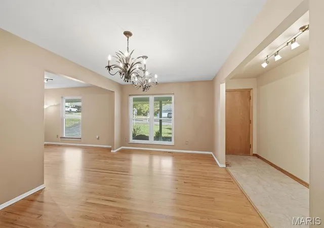 Photo 4 of Single family home for sale at 1617 Redbluff Ct, Saint Louis, MO 63146 | MLS# MIS26015172 | Listing updated on 2026-10-28