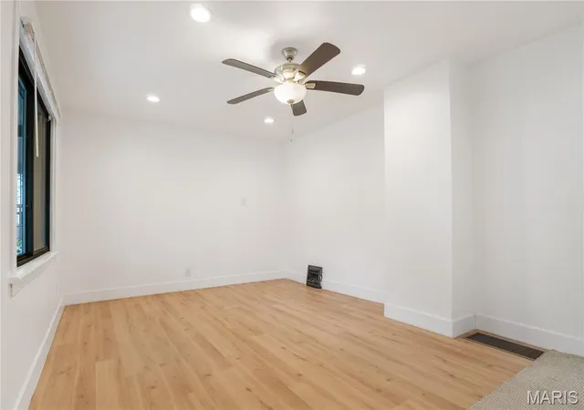 3rd image of 5444 Janet Ave, Saint Louis, MO 63136 | MLS# MIS26015301