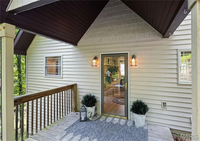 Photo 3 of Single family home for sale at 31 Cove Rd, Rocky Mount, MO 65072 | MLS# MIS26015336 | Listing updated on 2026-10-04