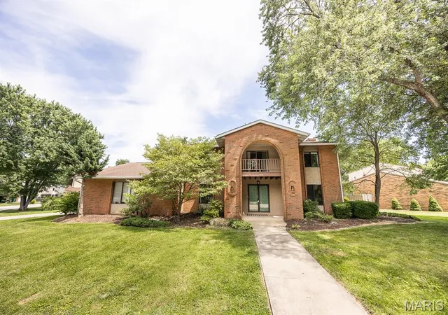 Homes for sale in O'fallon, IL | 914 Reiss Rd, O'fallon, IL 62269 | MLS# MIS26015358