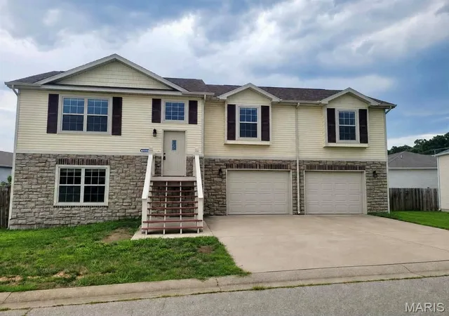 1st image of 16233 Hershey Rd, Saint Robert, MO 65584 | MLS# MIS26015370