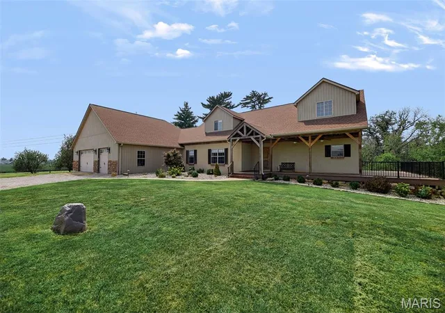 Single family home for sale at 4242 Quirin Rd, Smithton, IL 62285 | MLS# MIS26015408