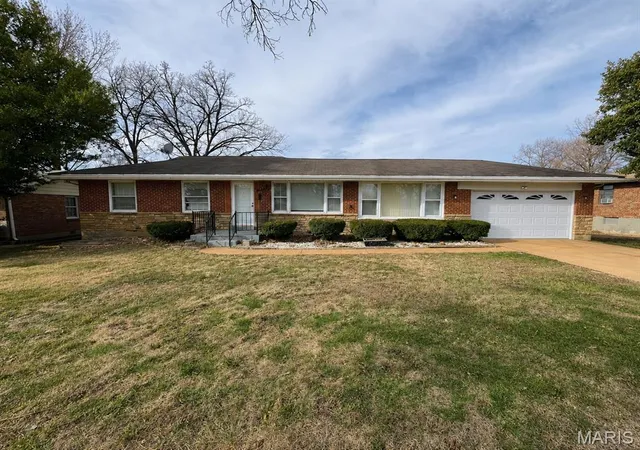 Photo 1 of Sale Pending at 10449 Bellefontaine Rd, Saint Louis, MO 63137 | MLS# MIS26015530 | Listing updated on 2026-08-09